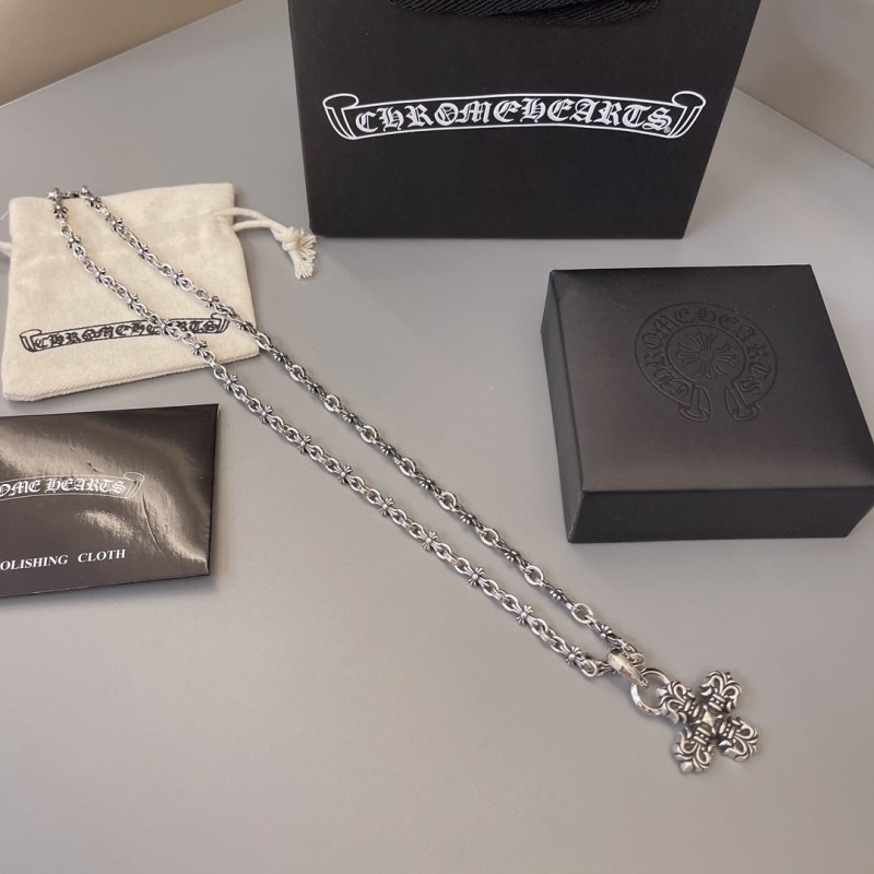 Ch**me He**ts necklaces